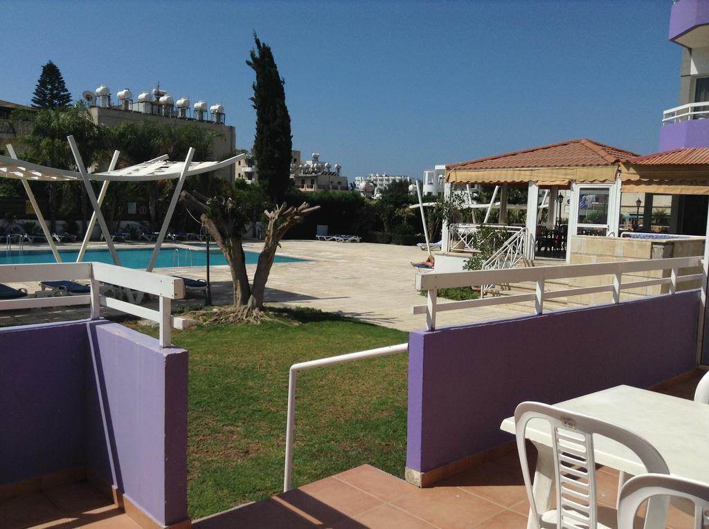 Valana Hotel Apartments Лимасол Екстериор снимка
